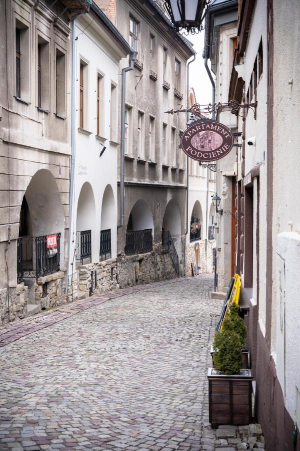 Podcienie Z Tarasem Old Town Apartment *